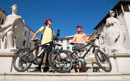 Piran: 5-Course Boutique Food Tour with Electric Bikes