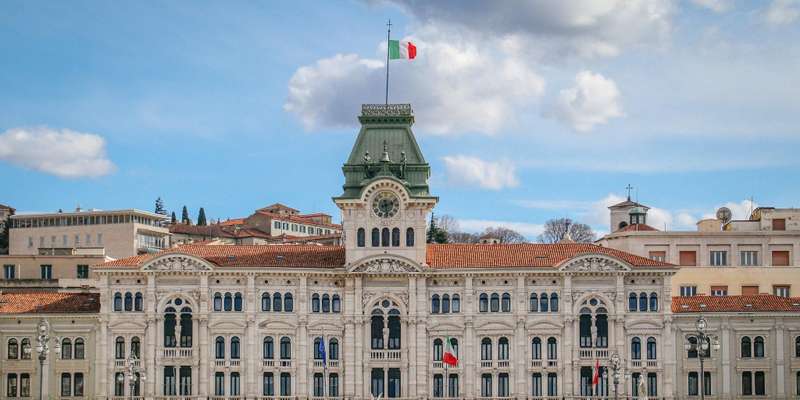 Where to find authentic Austro-Hungarian pastries in Trieste
