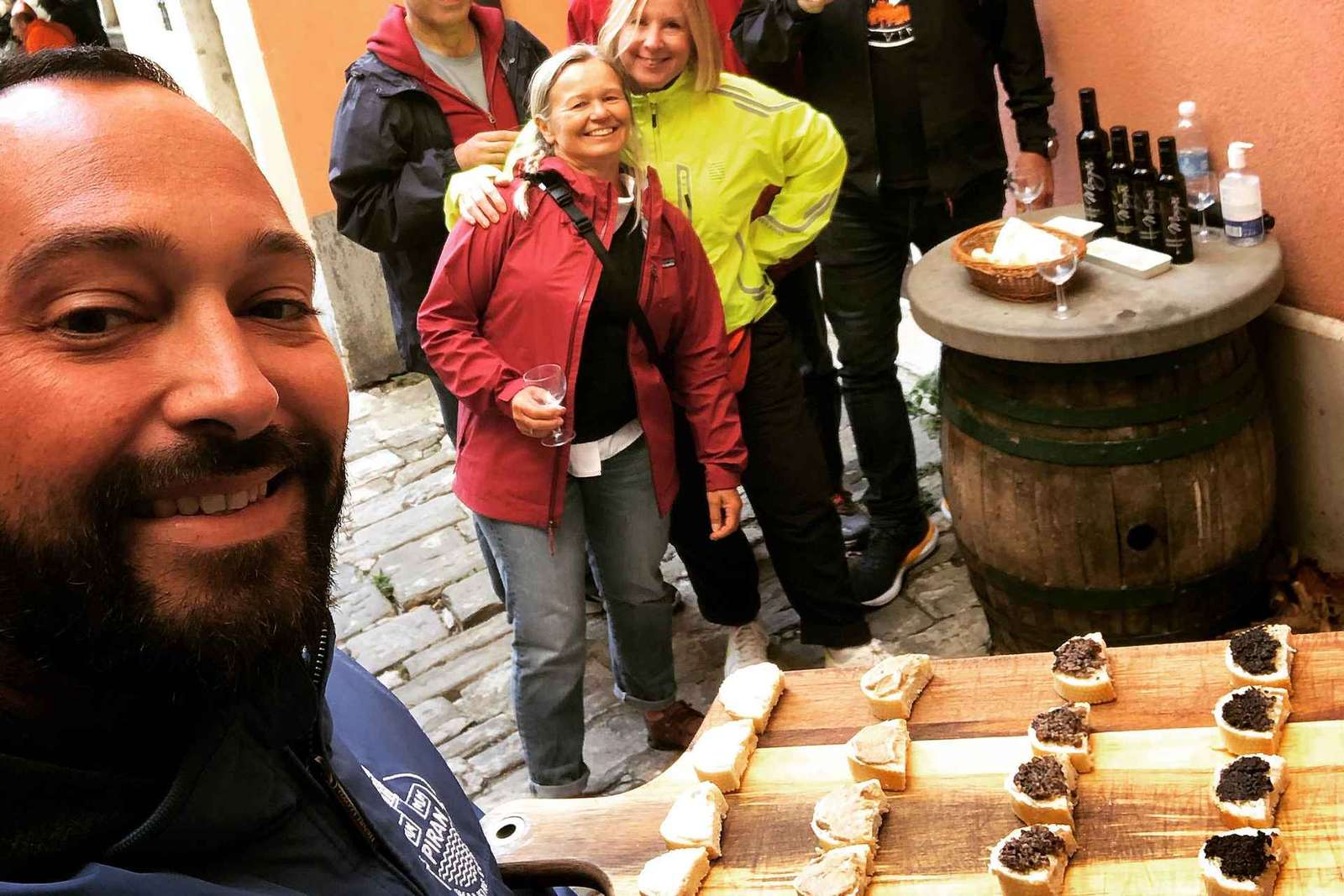 Piran: tour a pie con degustación de vinos y comida local