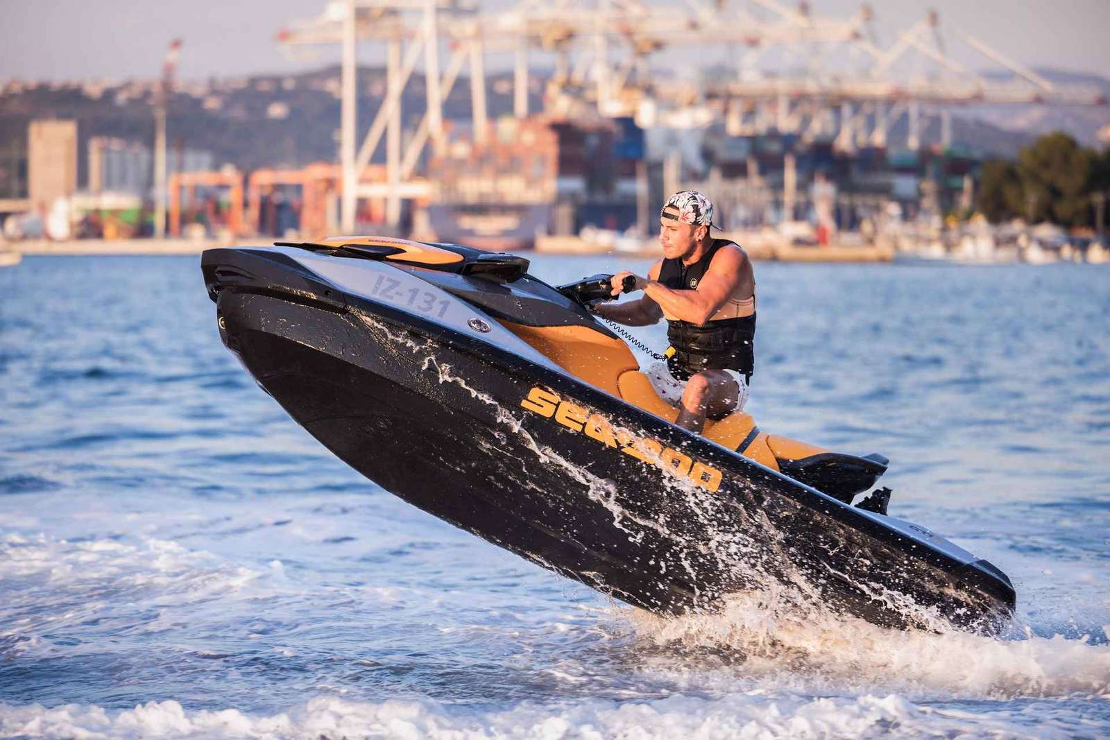 Izola : location de jet-skis avec différentes options de vitesse