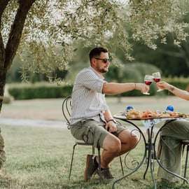 Buje: Quinta familiar da Ístria com passeio a pé, comida e vinho