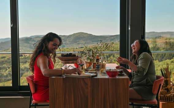 Paladini: Truffle Hunting Tour with 3-Course Tasting Menu