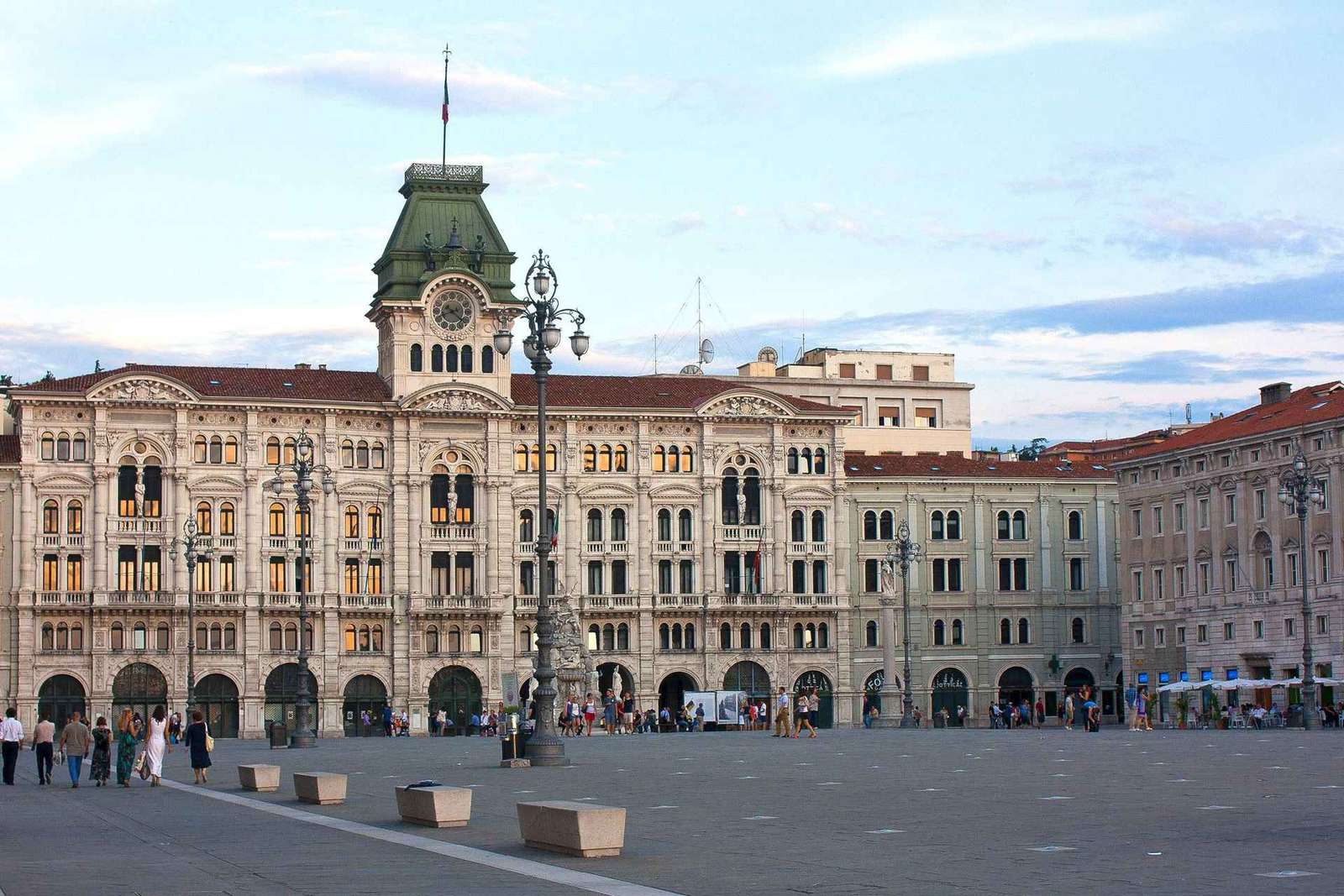 Trieste: Private Guided Walking Tour of the Historic Center