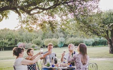 Buje: Istrian family farm with walking tour, food and wine